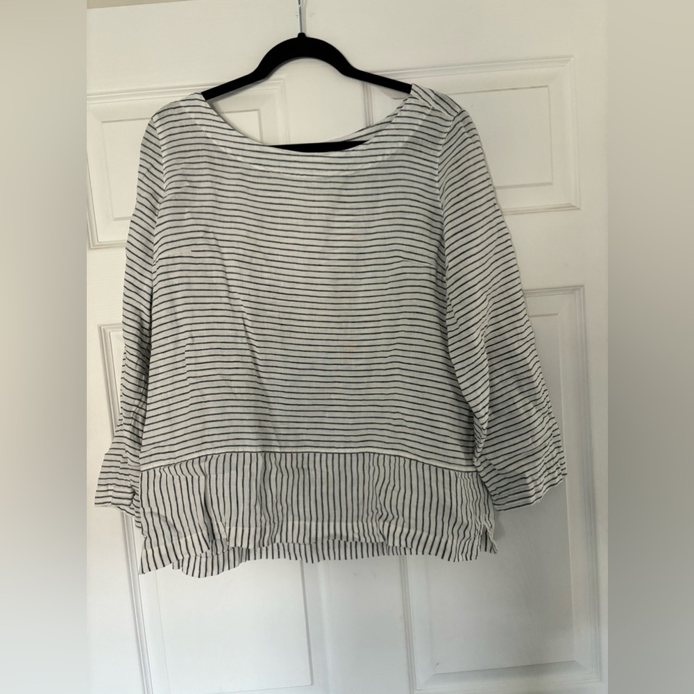 Tahari, Women’s Large, White Gray Striped